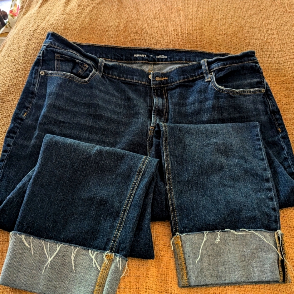 Old Navy boyfriend jeans size 18